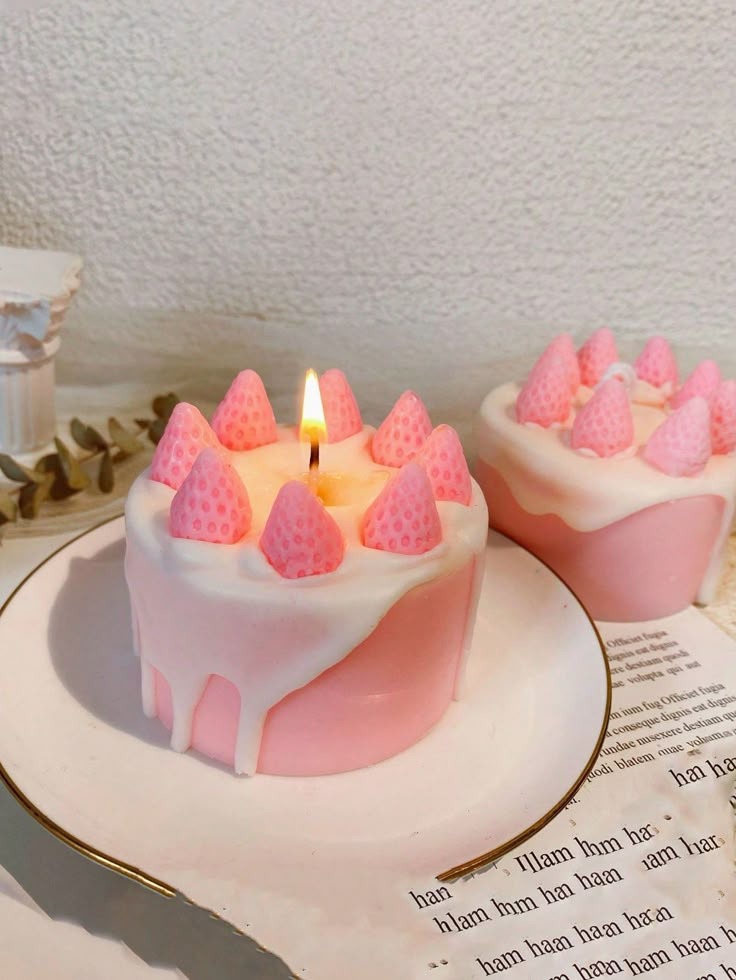 Birthday Cake Candle – Vanilla Scented