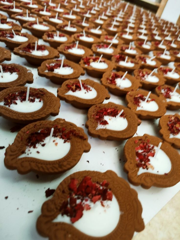 Rose Petal Diya Candle – Soy Wax, Festive